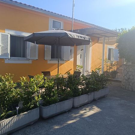 Holiday House Dalinda Drazice Exterior foto